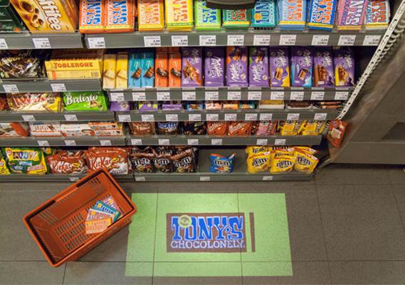 Optoma turns heads in global supermarket store with innovative floor projection.